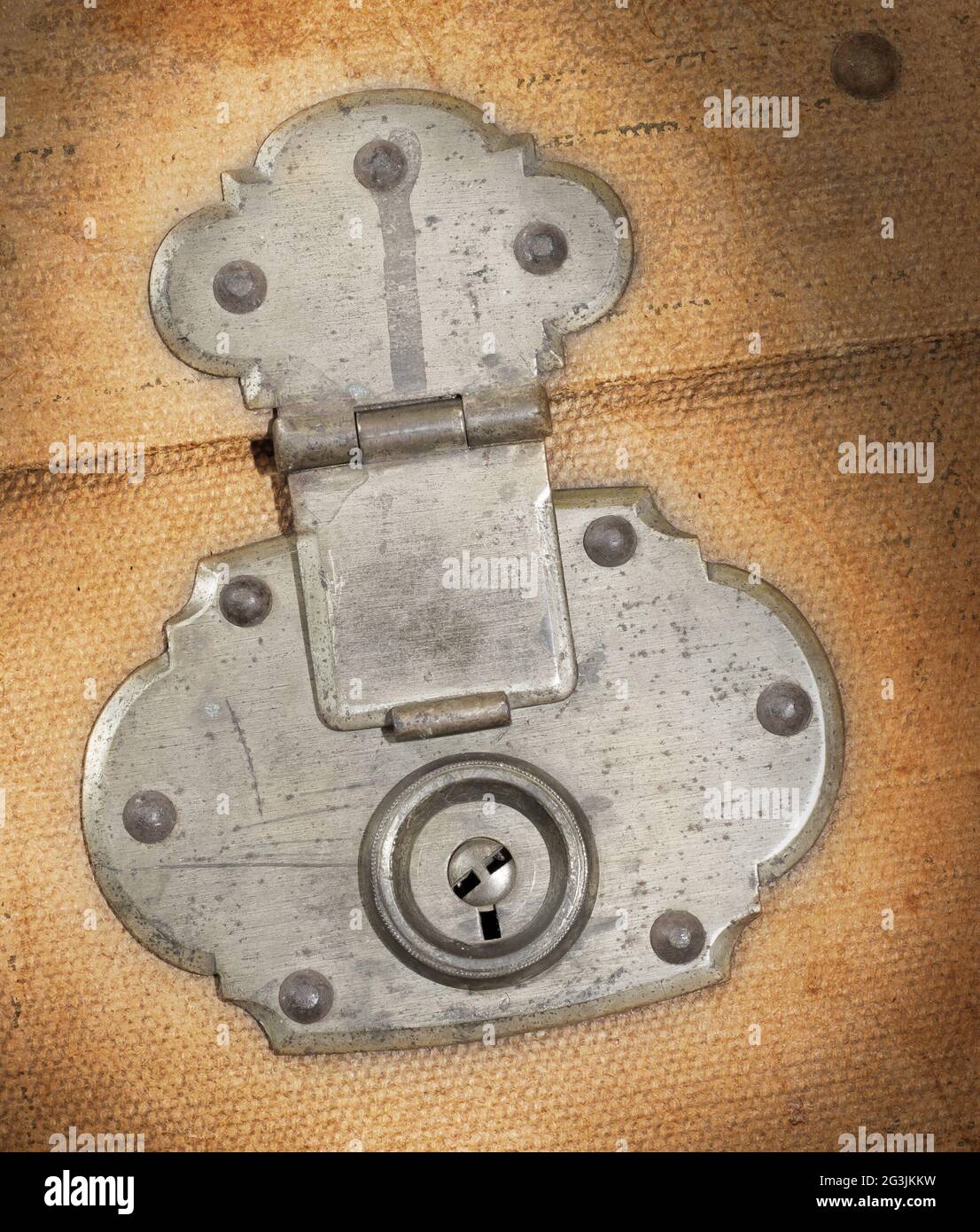 Old canvas trunk lock close up hires stock photography and images Alamy