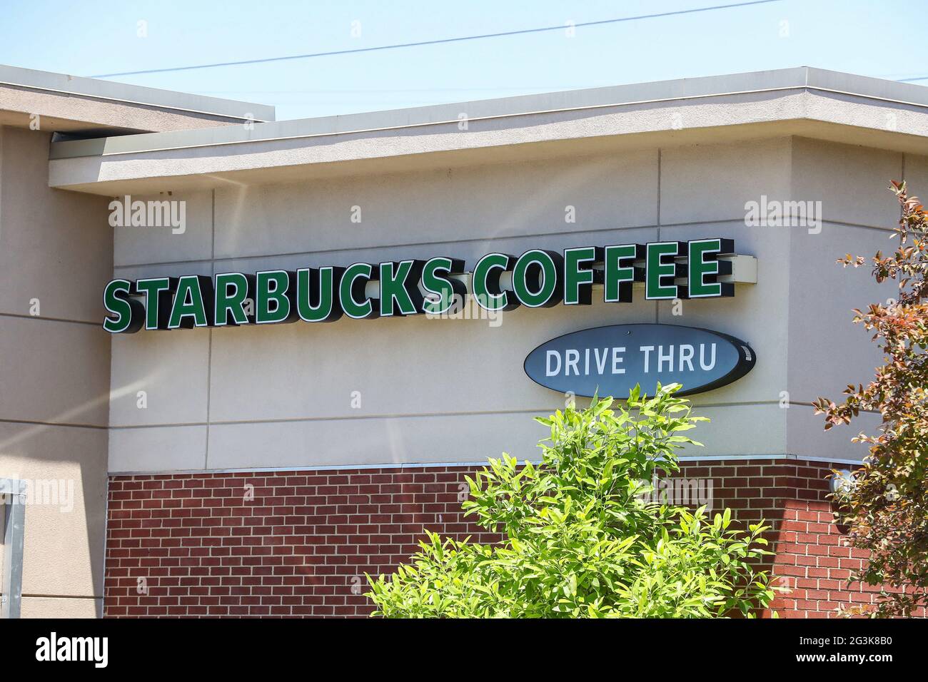 Selinsgrove, Pennsylvania, USA. 16th June, 2021. A Starbucks coffeehouse is seen at Monroe Marketplace in Pennsylvania. Credit: Paul Weaver/SOPA Images/ZUMA Wire/Alamy Live News Stock Photo