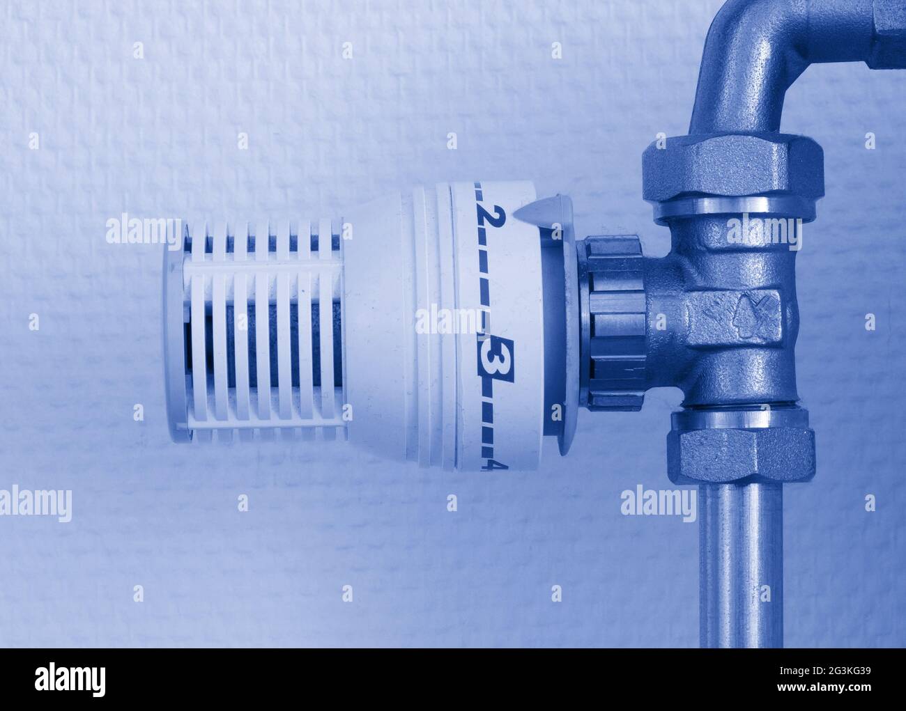 Temperature knob of heating radiator, used and dusty Stock Photo Alamy