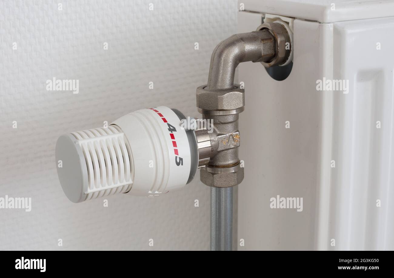 Temperature knob of heating radiator, used and dusty Stock Photo Alamy