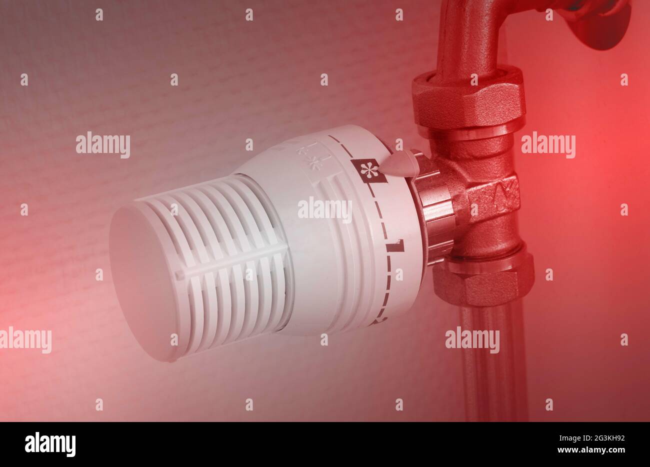 Temperature knob of heating radiator, used and dusty Stock Photo Alamy