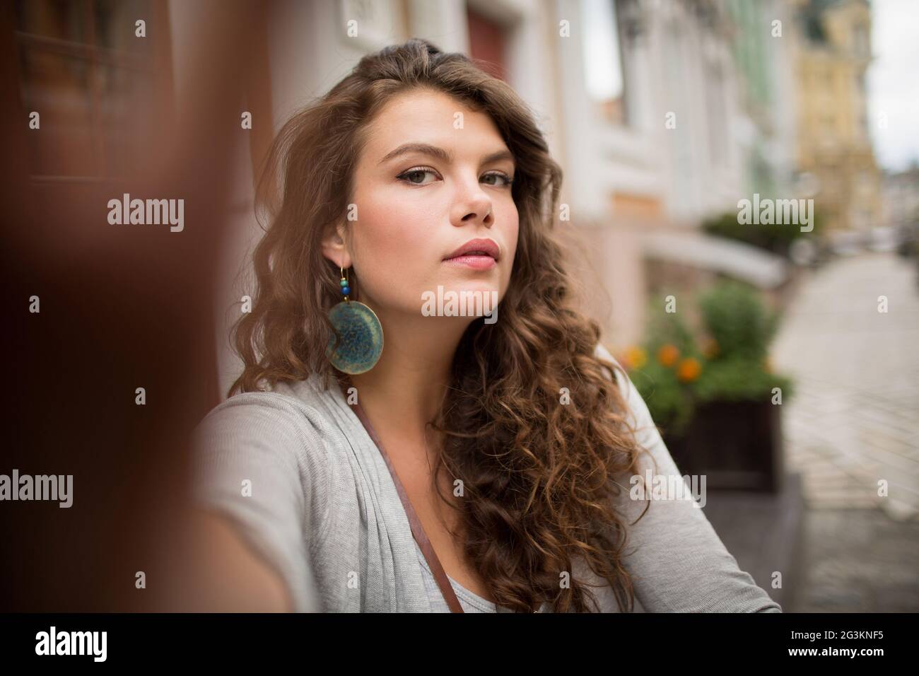  Curly hair selfie hi-res stock photography and images - Alamy