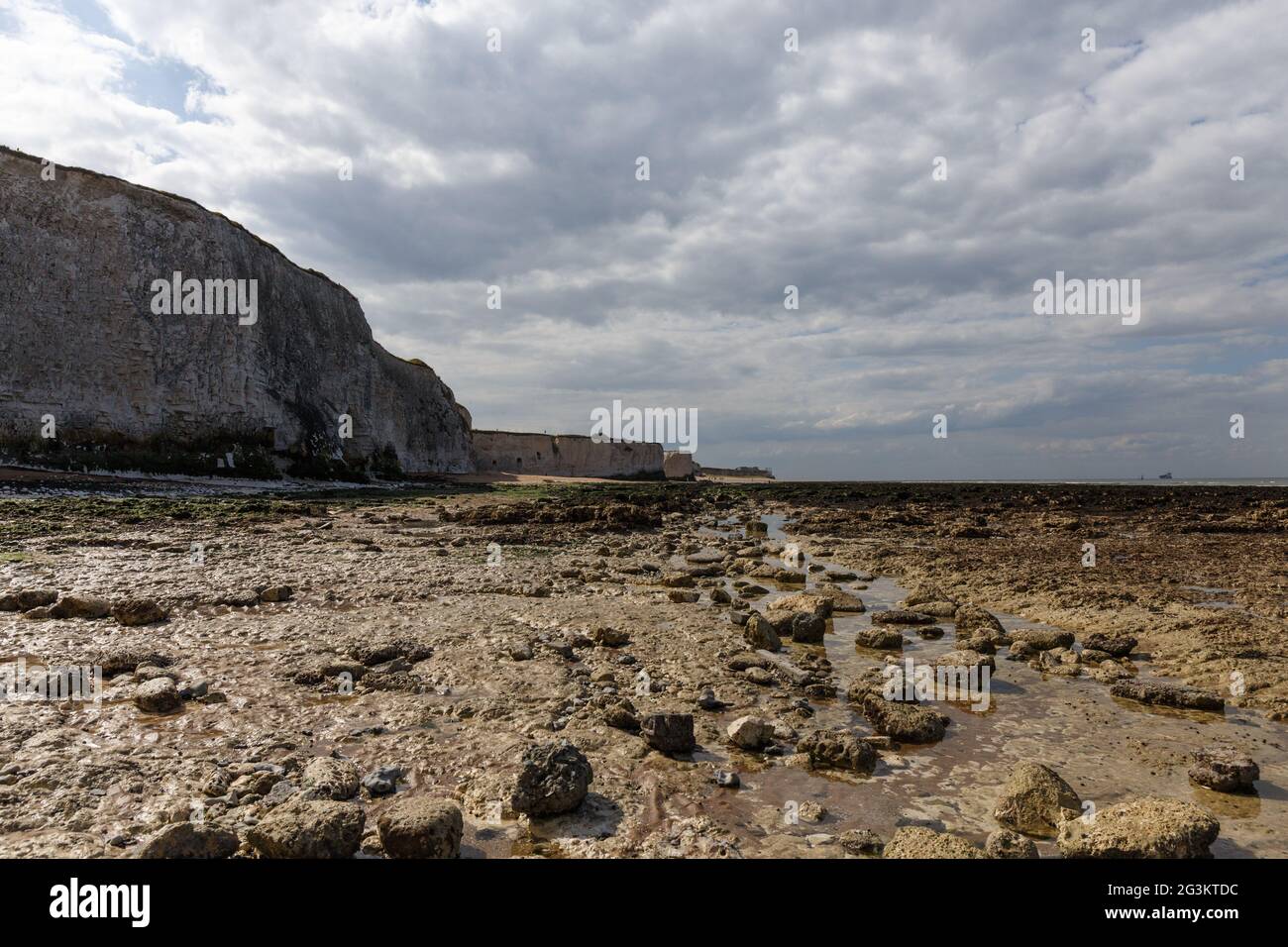 Botany bay beach, low tide, Broadstairs, Kent, England Stock Photo - Alamy