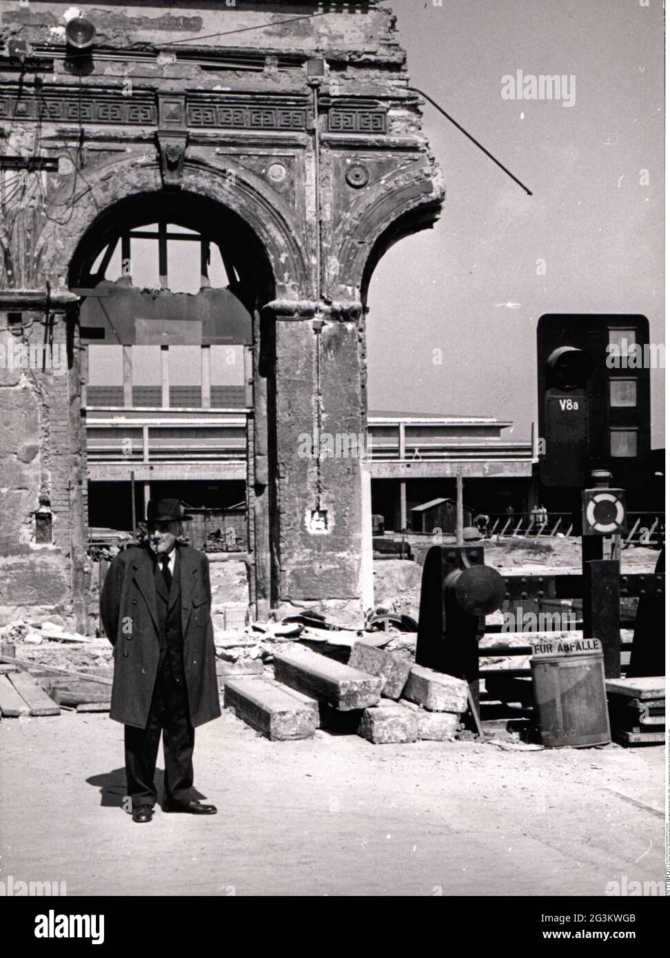 post war period, people, old man in front of ruins, 1945 - 1949, EDITORIAL-USE-ONLY Stock Photo