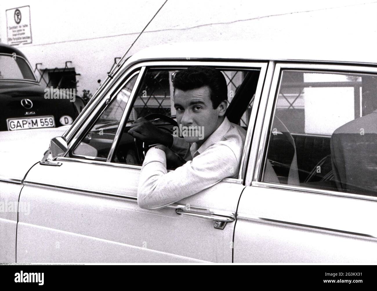Schnelldorfer, Manfred, * 2.5.1943, German athlete (figure skater), in the car, 1960s, ADDITIONAL-RIGHTS-CLEARANCE-INFO-NOT-AVAILABLE Stock Photo