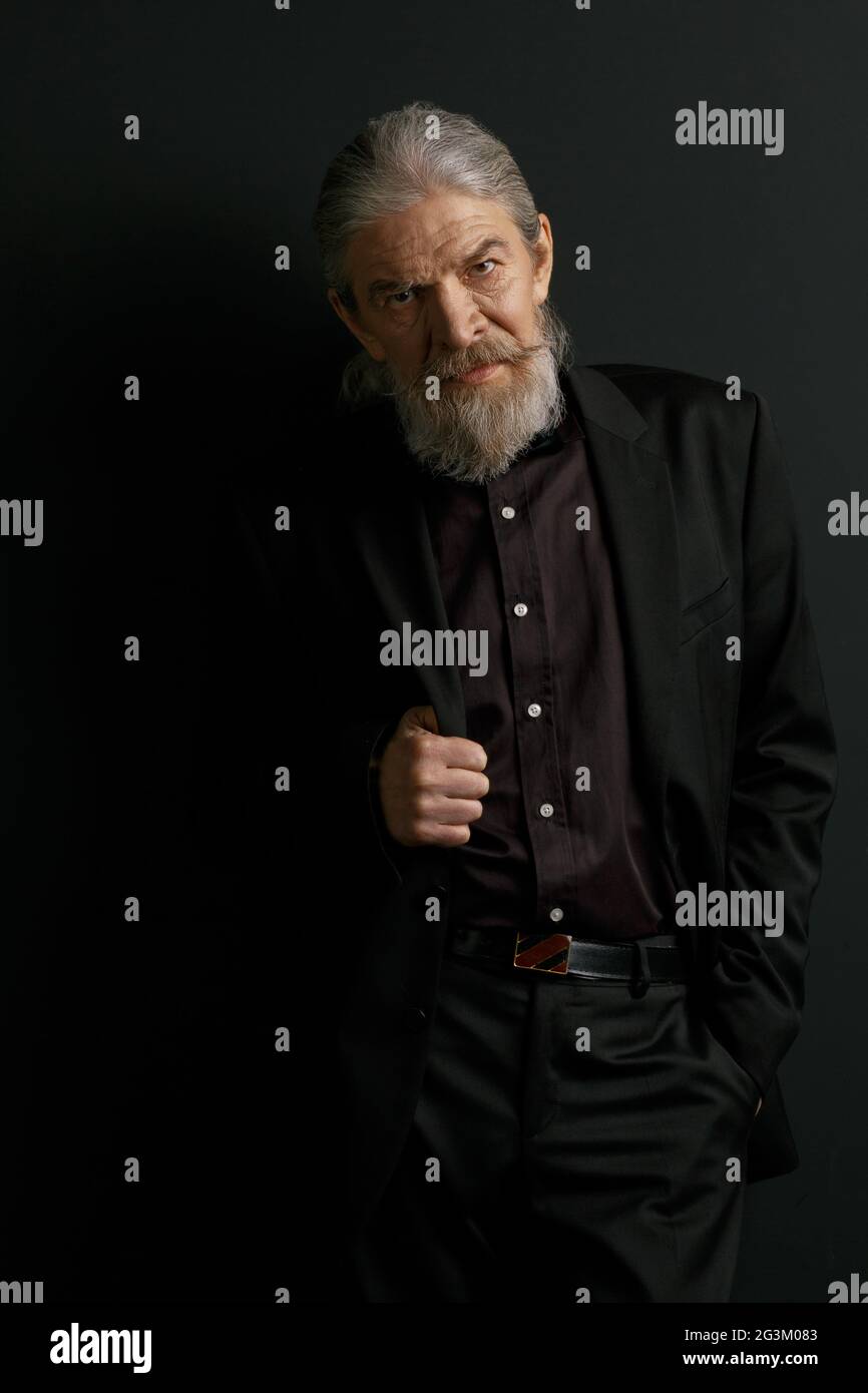 Old black man standing hi-res stock photography and images - Alamy