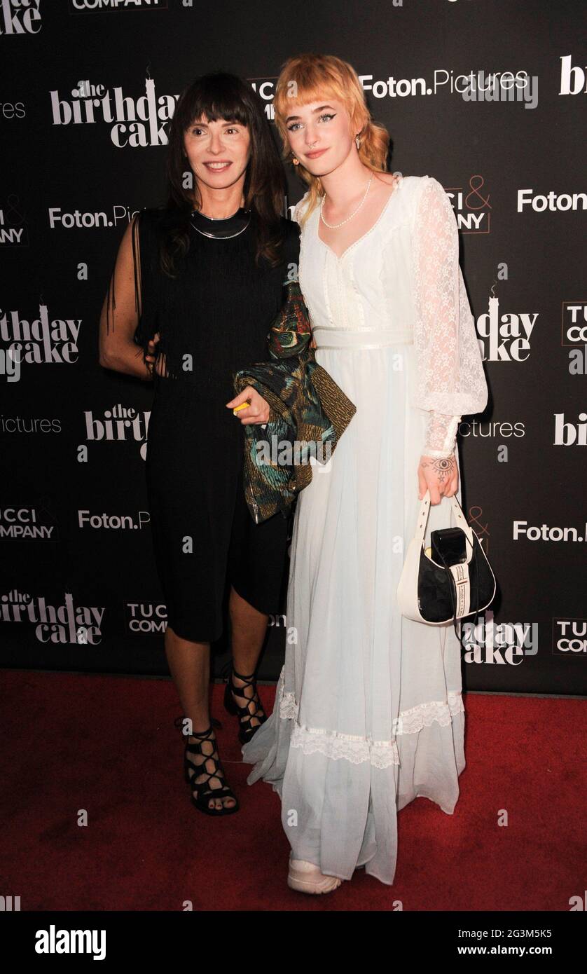 Beverly Hills, CA. 16th June, 2021. Eve McGregor, Esther McGregor at