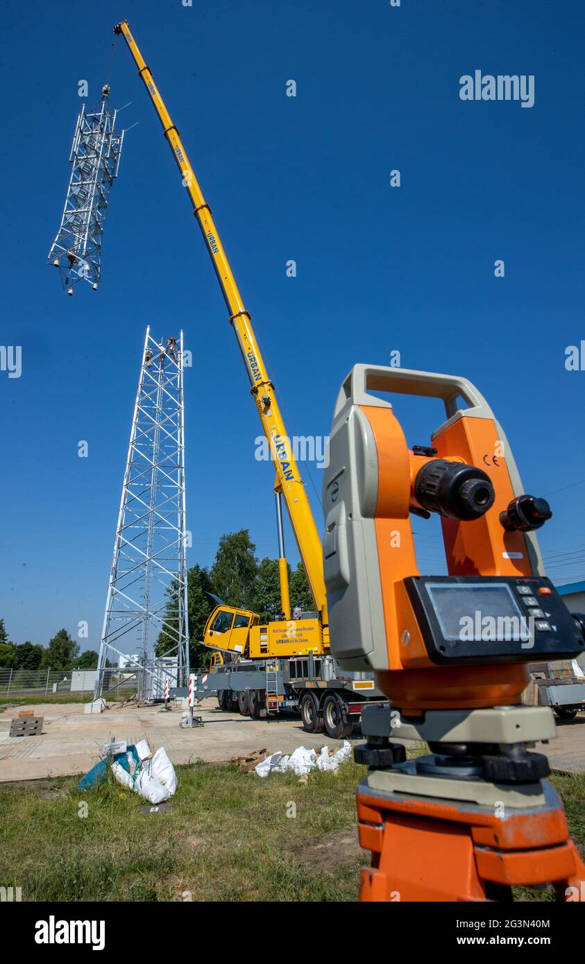 17 June 2021, MecklenburgWestern Pomerania, Zarrentin A measuring