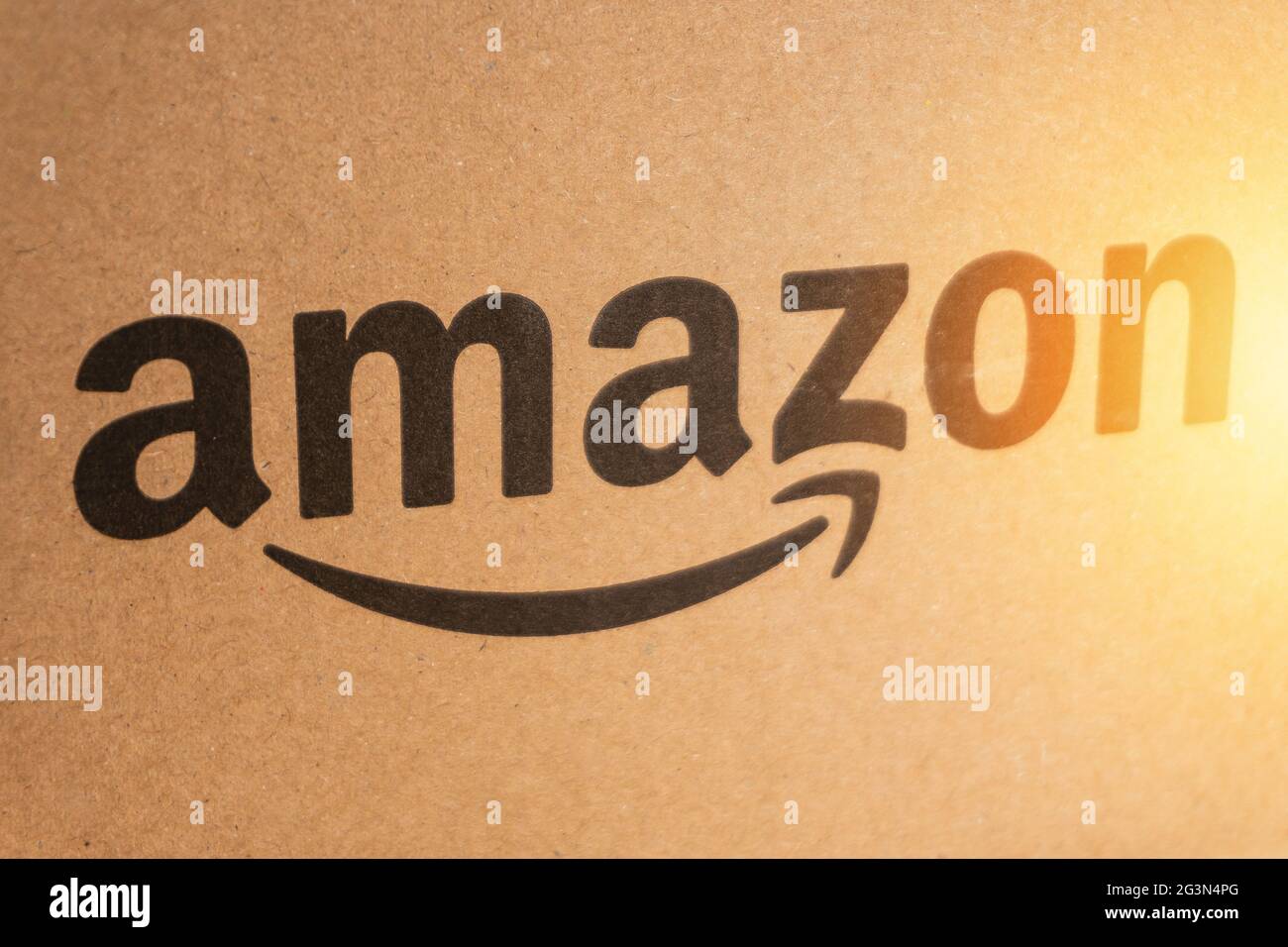 Open Box Amazon High Resolution Stock Photography And Images Alamy