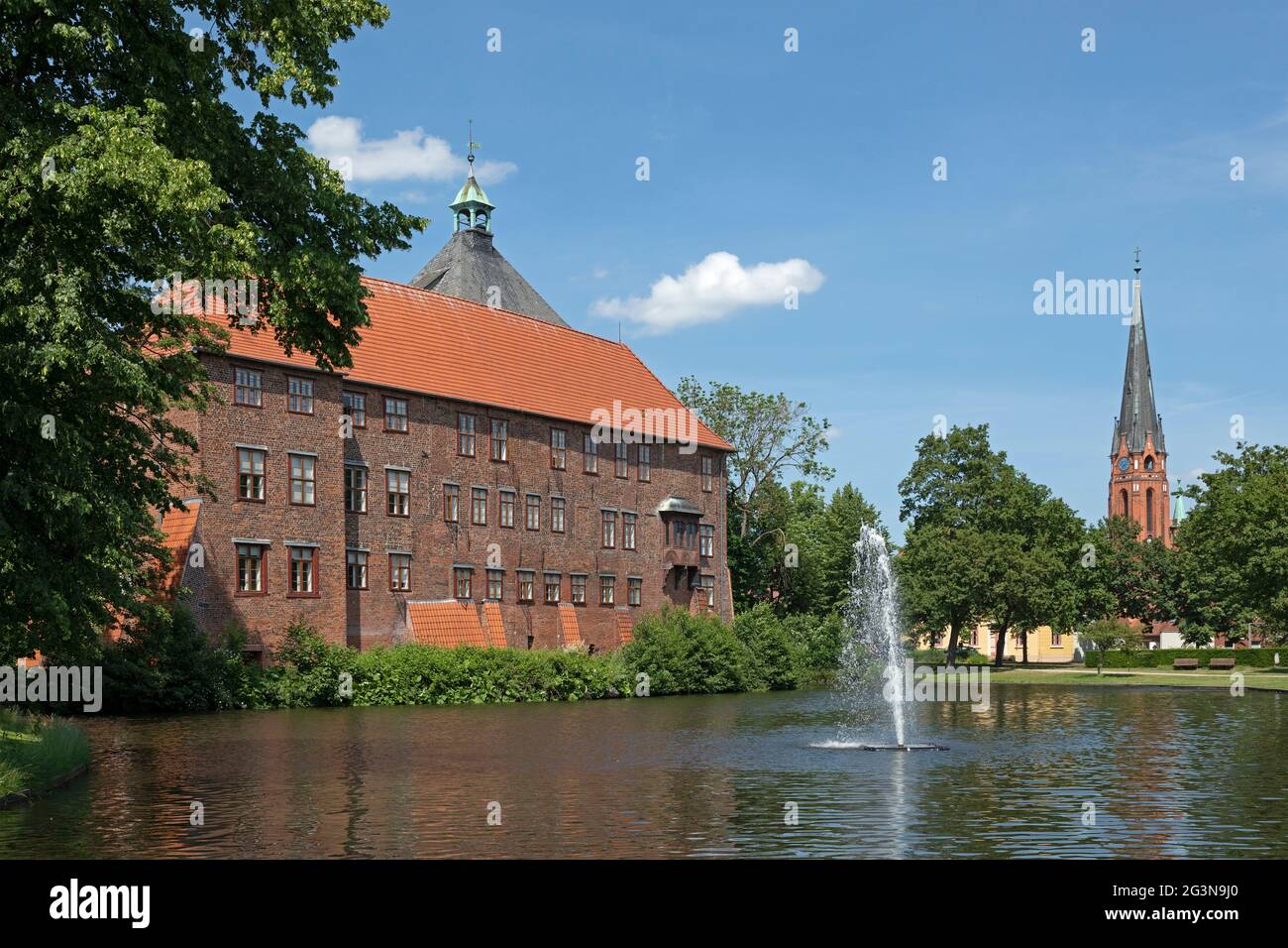 castle and church of St. Mary, Winsen/Luhe, Lower Saxony, Germany Stock Photo