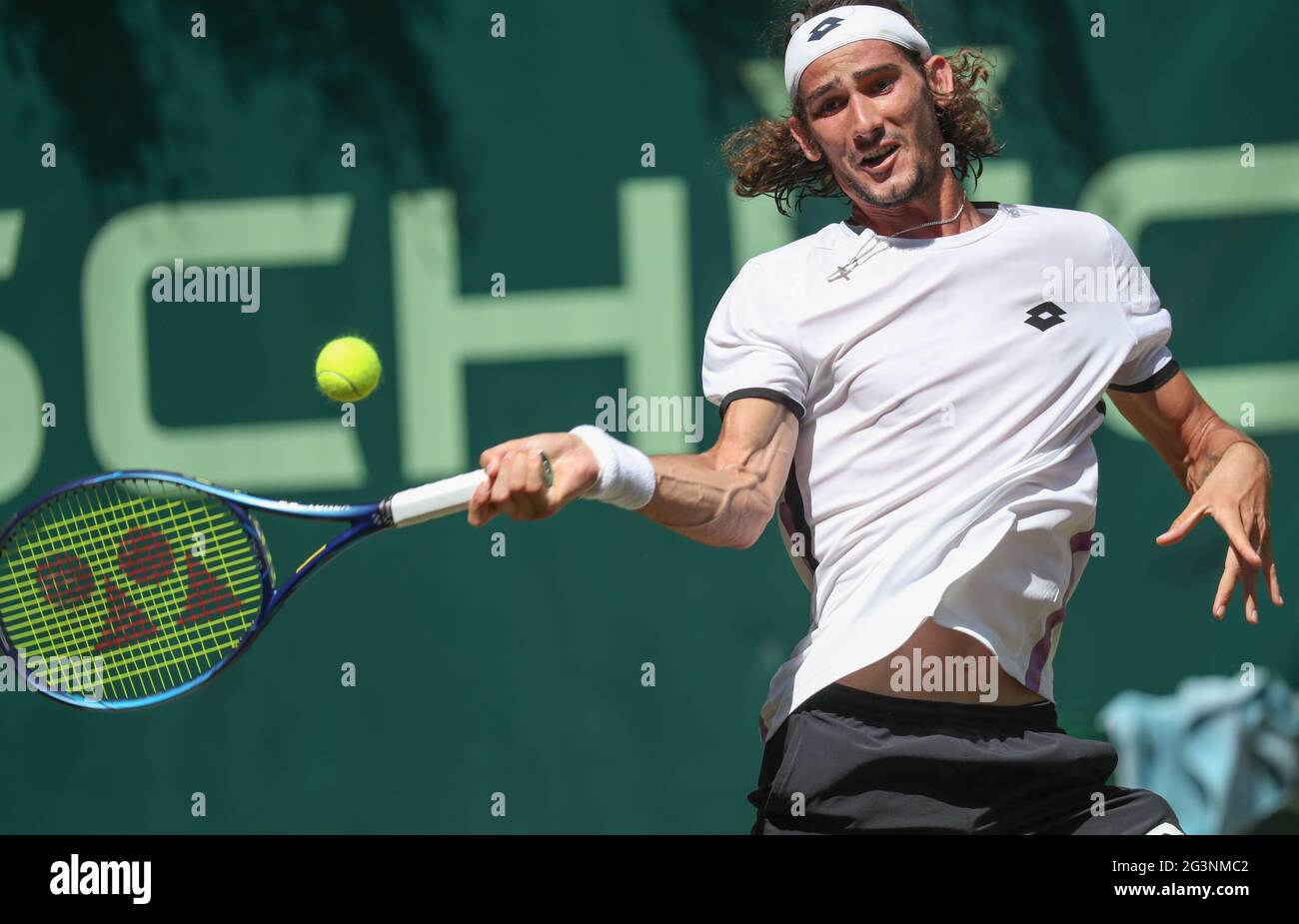 Halle, Germany. 17th June, 2021. Tennis, ATP Tour, Singles, Men, Round of  16, Harris (South Africa) - Lacko (Slovakia): Lloyd Harris plays a  forehand. Credit: Friso Gentsch/dpa/Alamy Live News Stock Photo - Alamy