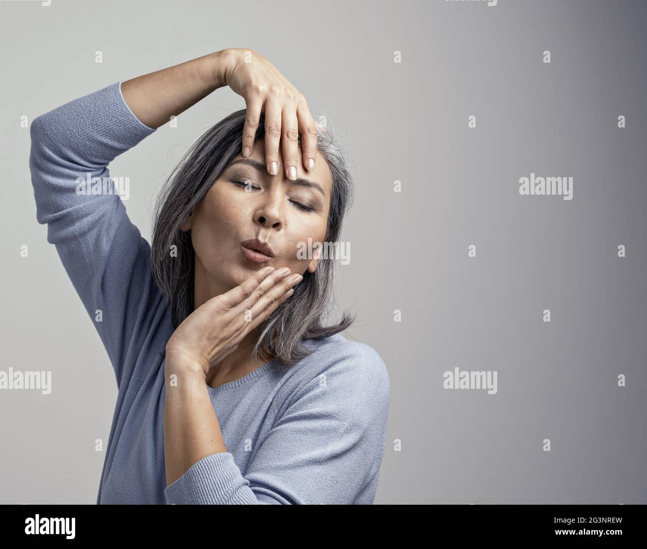 Beautiful mature asian woman hi-res stock photography and images - Alamy