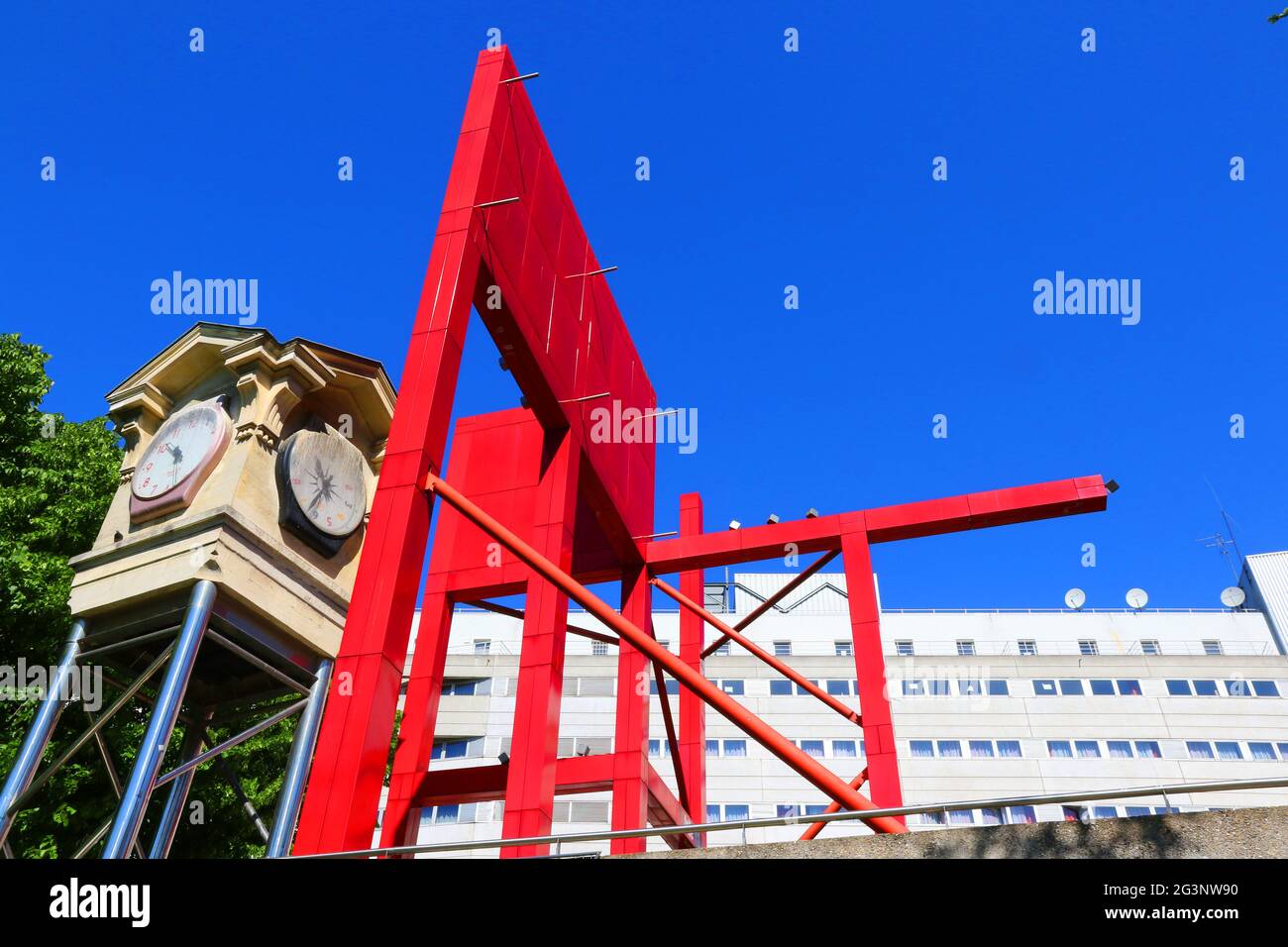 PARIS (75). PARC DE LA VILLETTE, CENTER FOR CULTURE AND RECREATION, CITY OF SCIENCE AND INDUSTRY