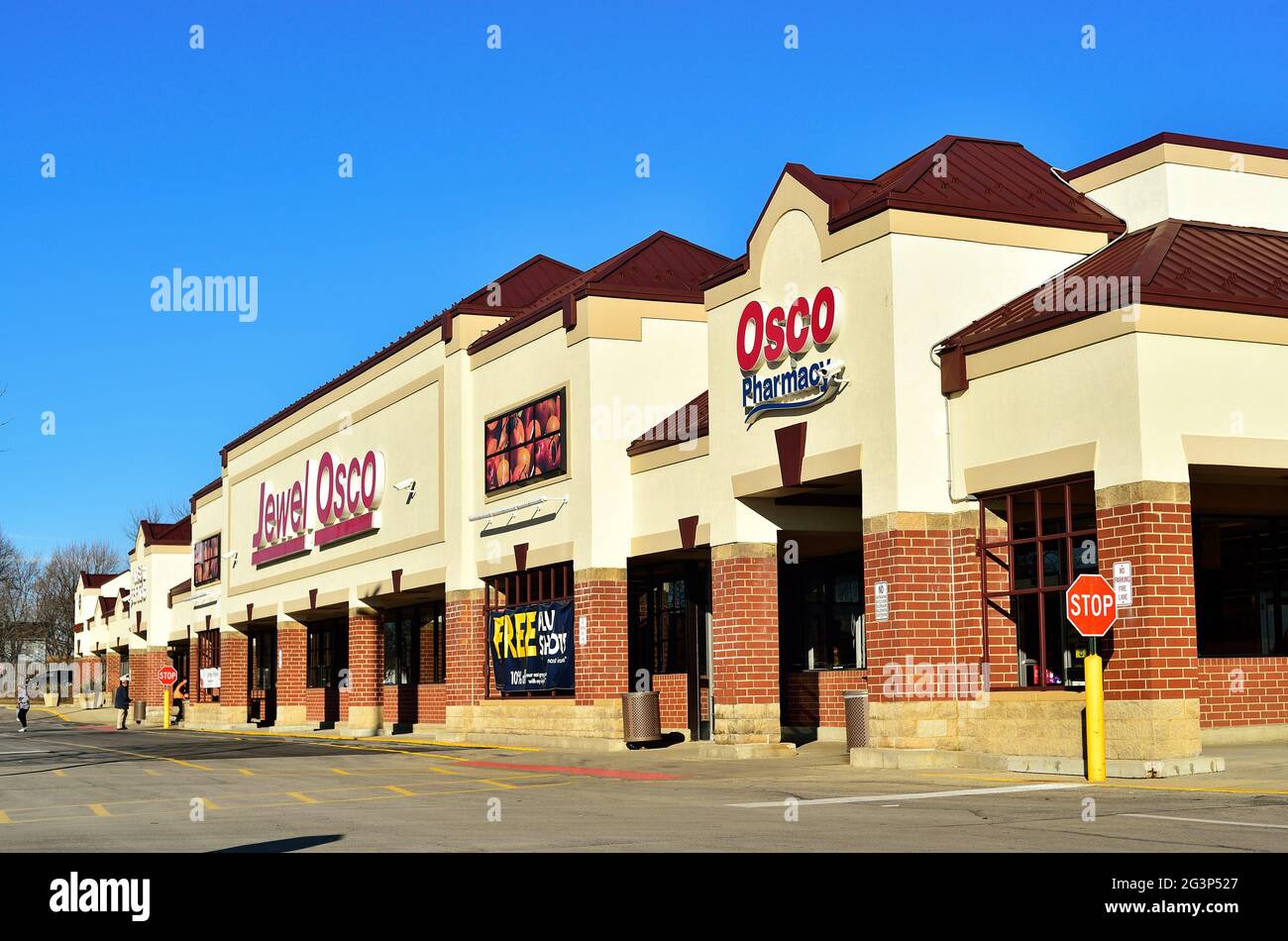 Carol Stream, Illinois, USA. An American staple, the strip mall. This example exists in the Chicago suburbs. Stock Photo