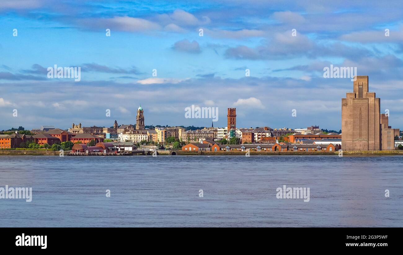 Liverpool Birkenhead waterfront Stock Photo Alamy