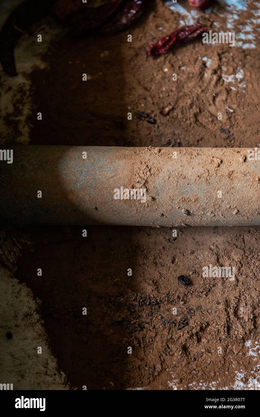 Grinding cocoa beans hires stock photography and images Alamy