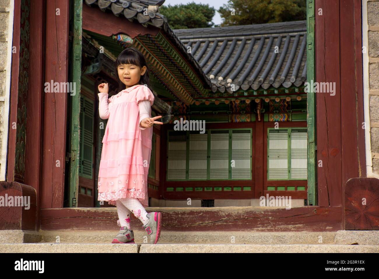 Seoul/South Korea-06.11.2016:Girl model in Seoul Royal palace Stock Photo