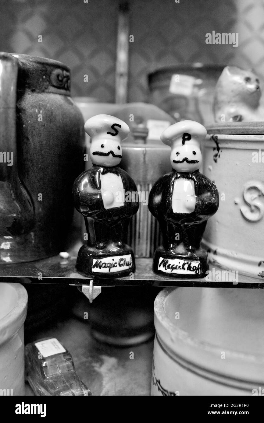 Collectables in Antique Store in Chester, New Jersey, USA Stock Photo