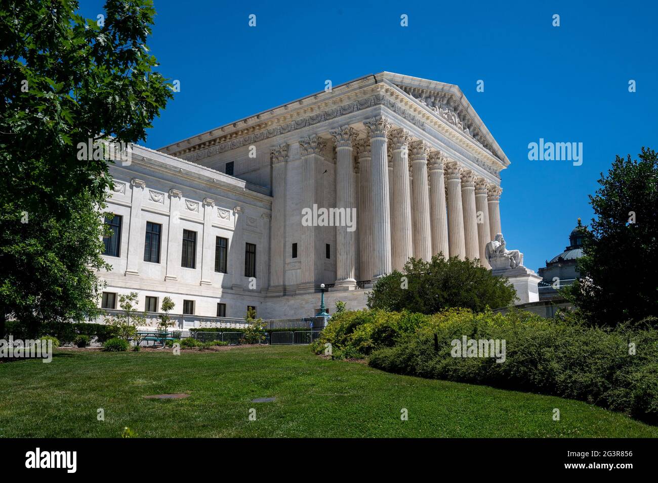 Washington, United States. 17th June, 2021. The U.S. Supreme Court building is seen on Capitol Hill in Washington, DC on Thursday, June 17, 2021. The Supreme Court dismissed the latest challenge to the Affordable Care Act on Thursday, saying Republican-led states do not have the legal standing to try to upend the law. Photo by Ken Cedeno/UPI Credit: UPI/Alamy Live News Stock Photo