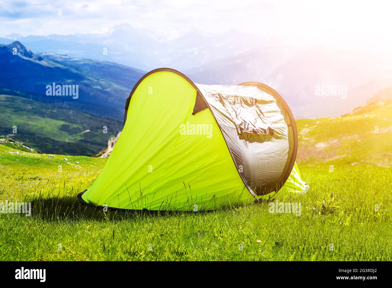 Family tourist adventure hi-res stock photography and images - Alamy