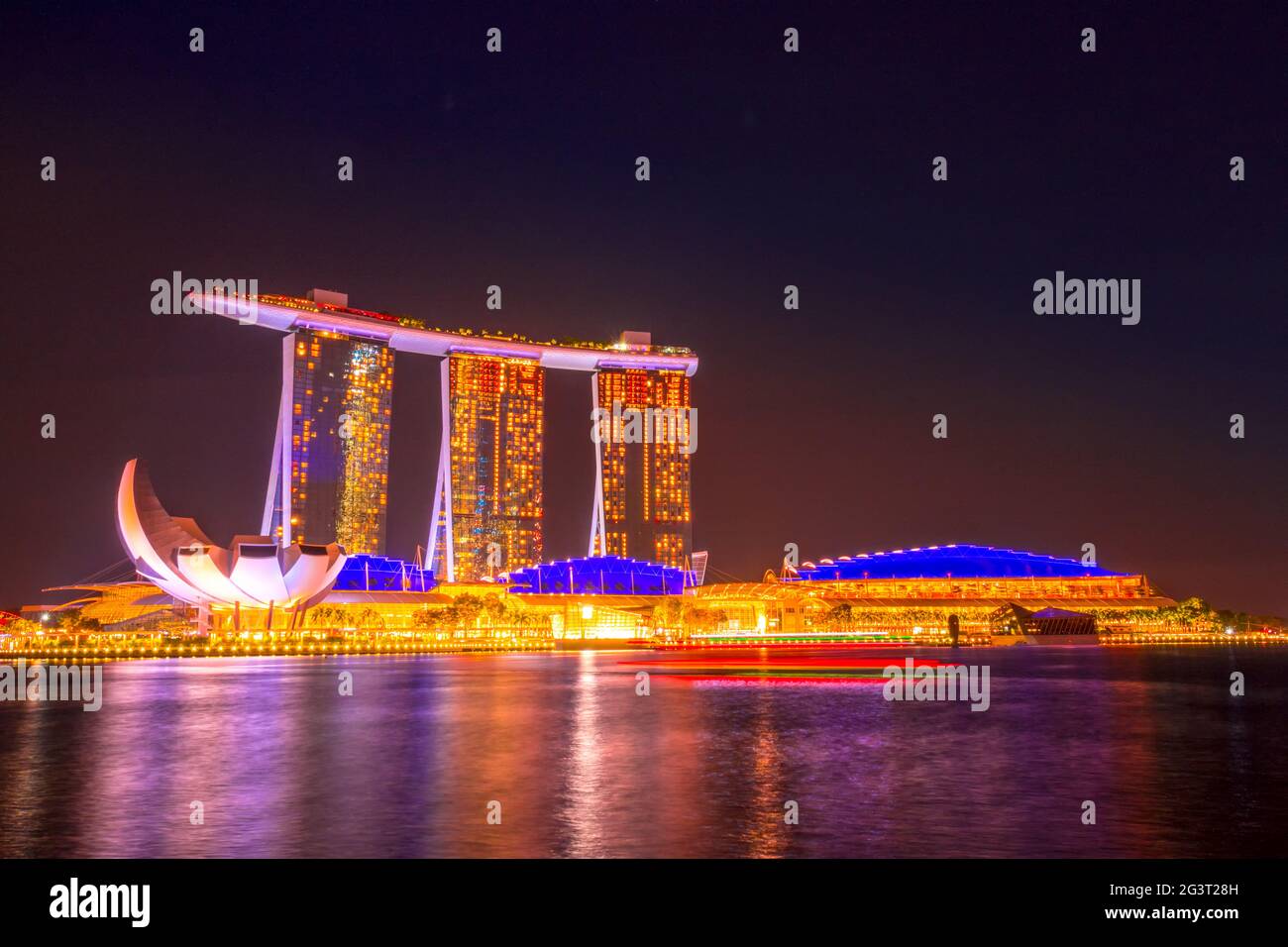 Night at marina bay hi-res stock photography and images - Alamy