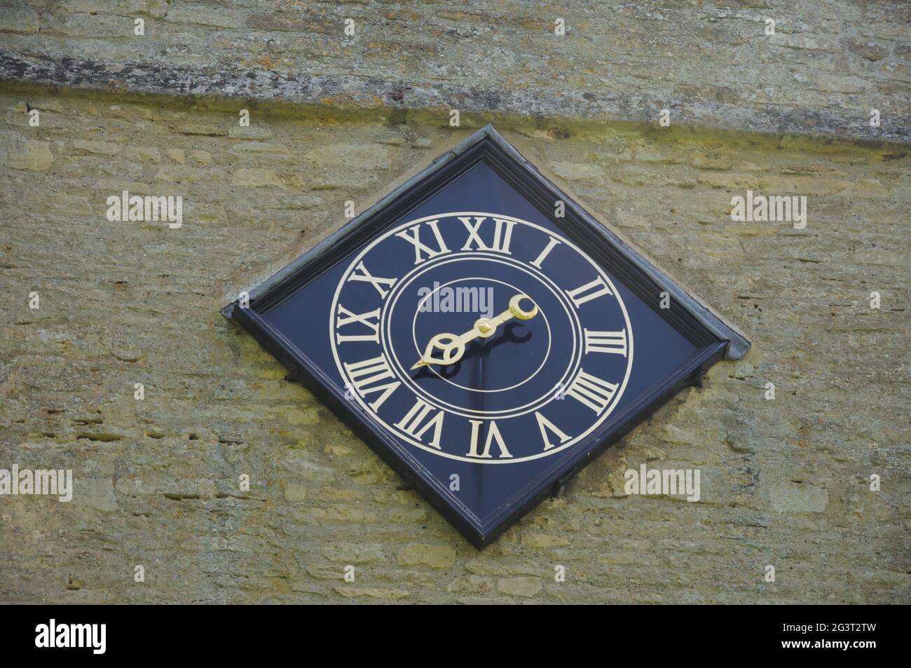 One Handed Clock High Resolution Stock Photography and Images Alamy