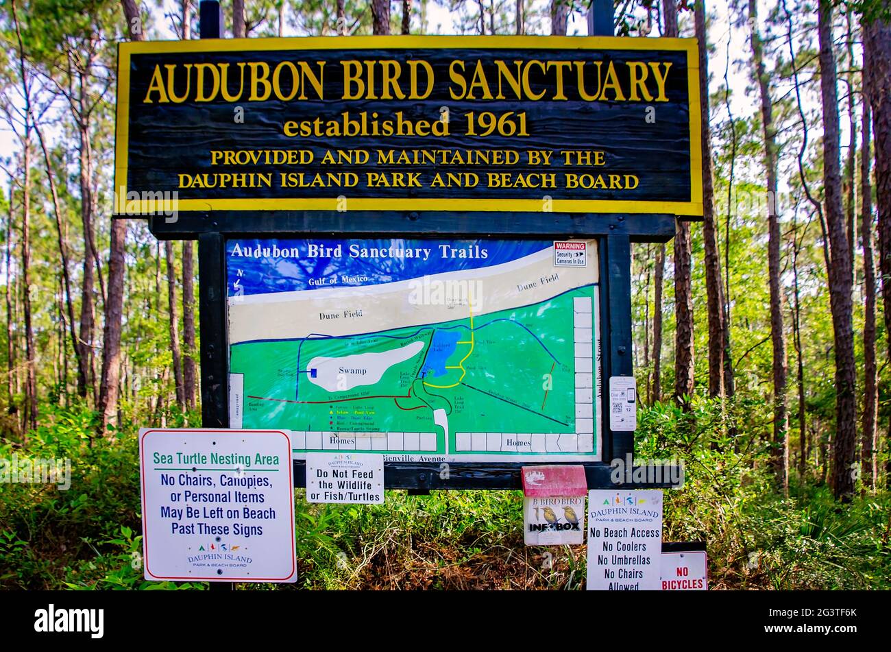 Mobile bird sanctuary hires stock photography and images Alamy