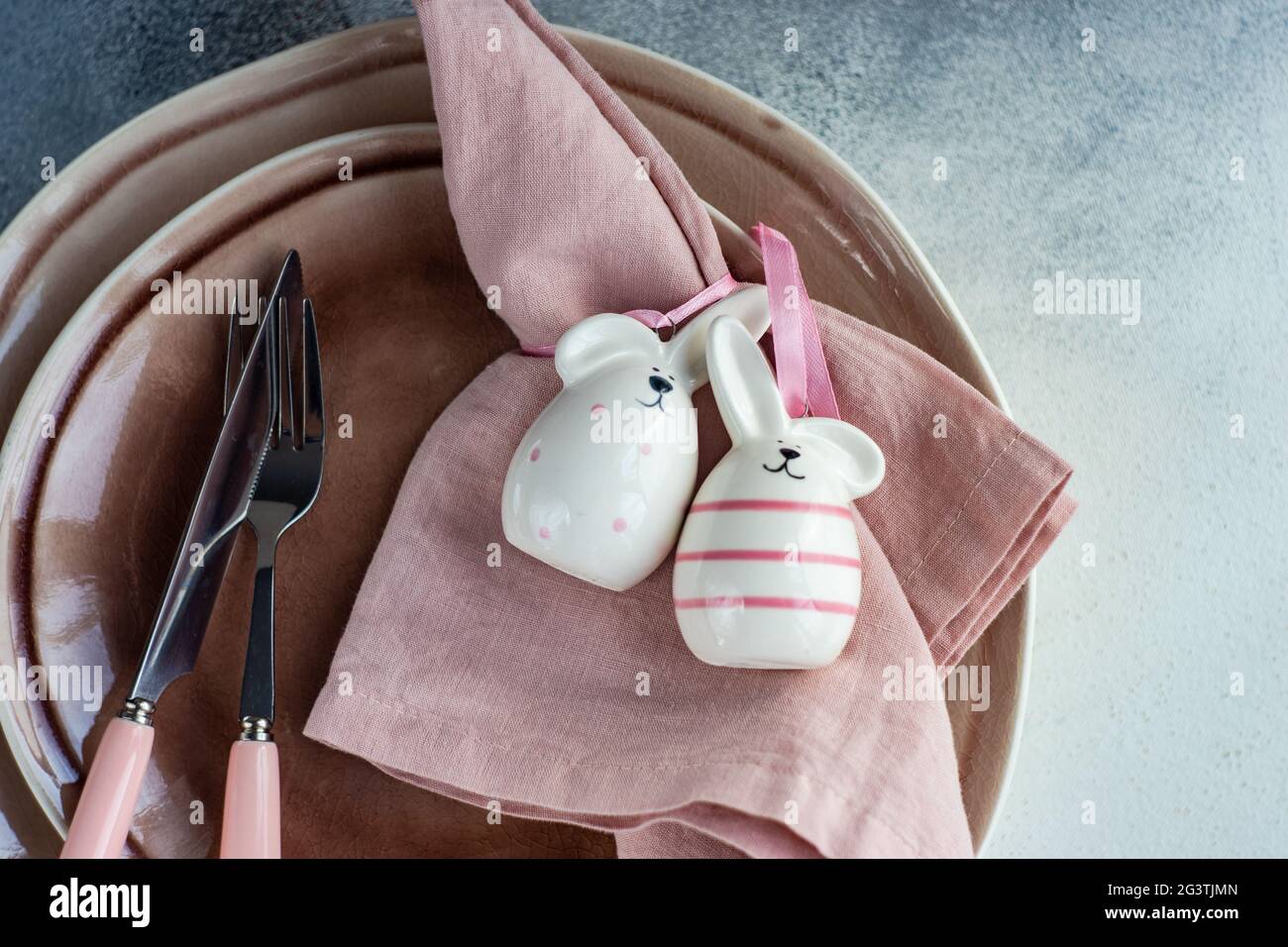 Easter table setting Stock Photo Alamy