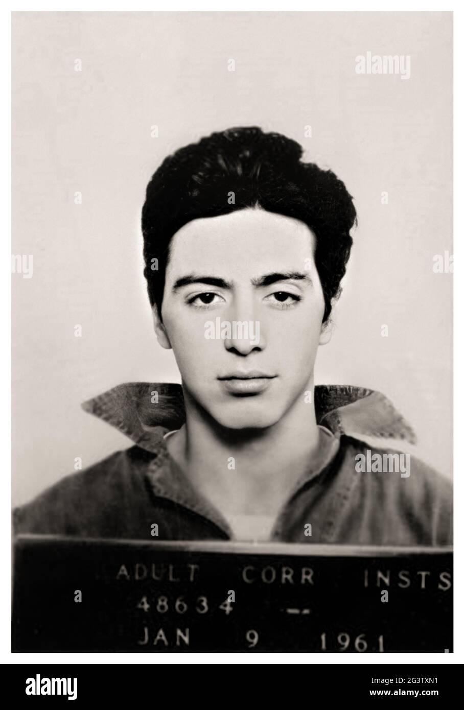 1961, 9 january , Woonsocket, Rhode Island , USA : The celebrated movie actor AL PACINO ( Alphonse , born in 1940 ) when was a teenager boy aged 20 arrested by Police Department on suspicion of Attempted Robbery in the official mug-shot . Pacino reportedly spent three days in jail . Unknown photographer of Police Department of Woonsocket , Rhode Island. - HISTORY - FOTO STORICHE - personalità da giovani giovane - personality personalities when was young - gioventù - giovinezza - ATTORE - MOVIE - CINEMA - TEATRO - THEATRE - ARRESTO - Arrestation - ARRESTATO DALLA POLIZIA - FOTO SEGNALETICA - mu Stock Photo