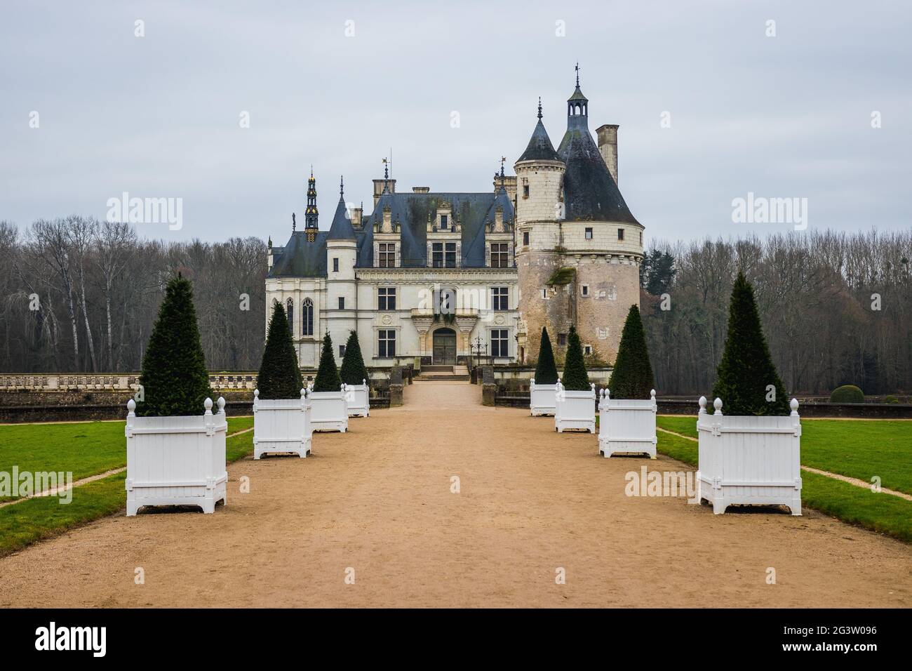Beautiful view of the famous historic Chambord Castle in Paris, France Stock Photo Alamy