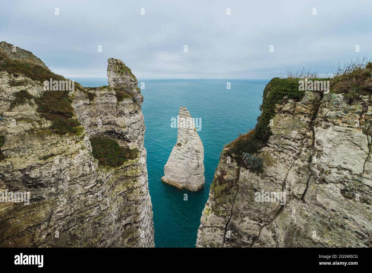 Famous Etretat Aval cliff and natural arch landmark by the ocean in ...