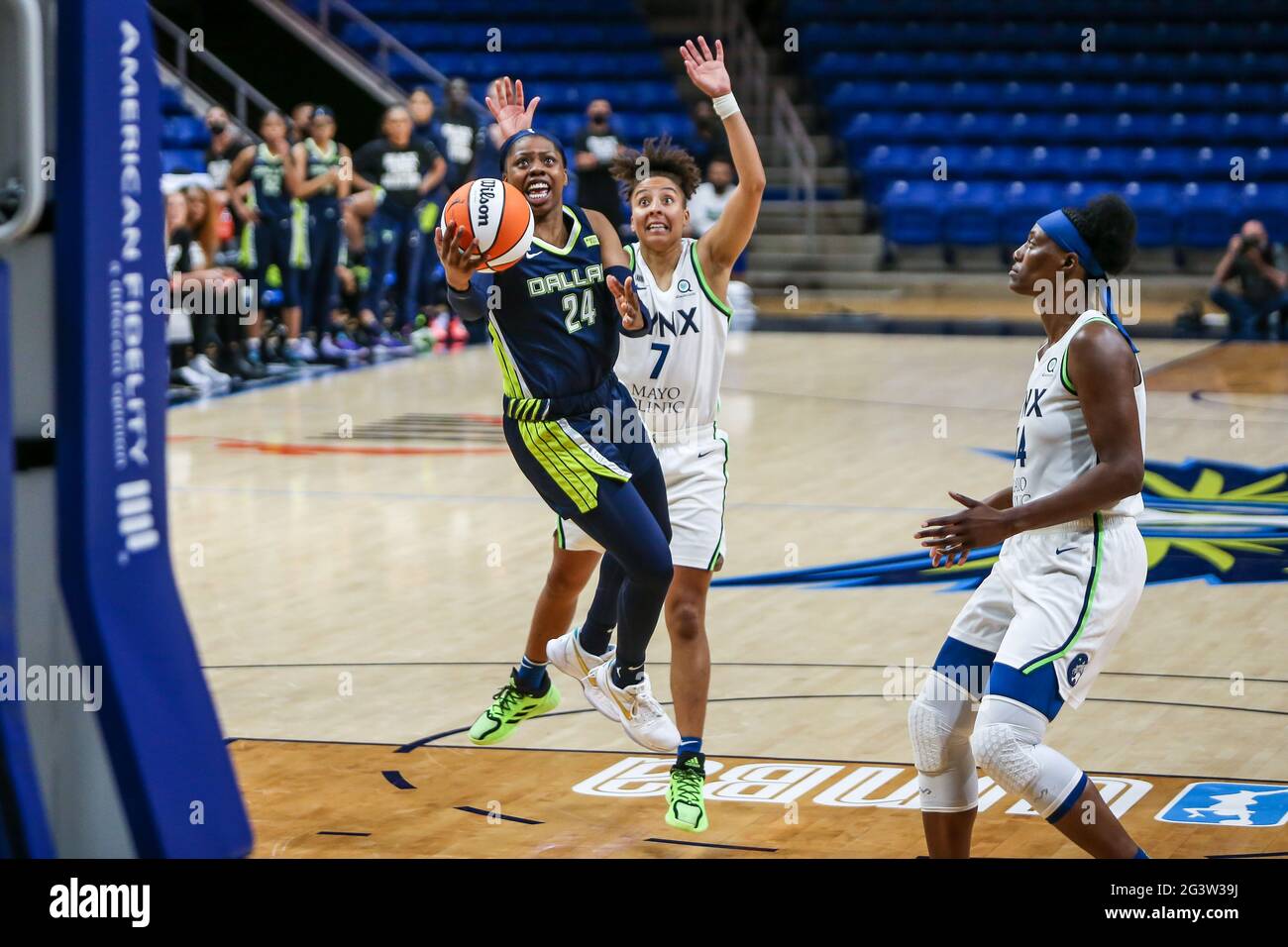 Arlington, Texas, USA. 17th June, 2021. Dallas Wings guard Arike