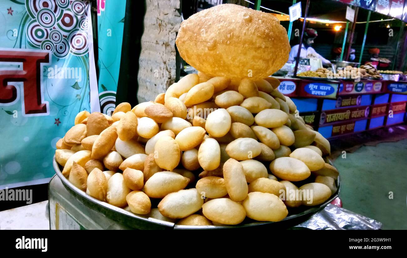 Lucknow, uttar pradesh - january 2021 : Paani Poori is an Indian street food snack that nobody can resist. Stock Photo