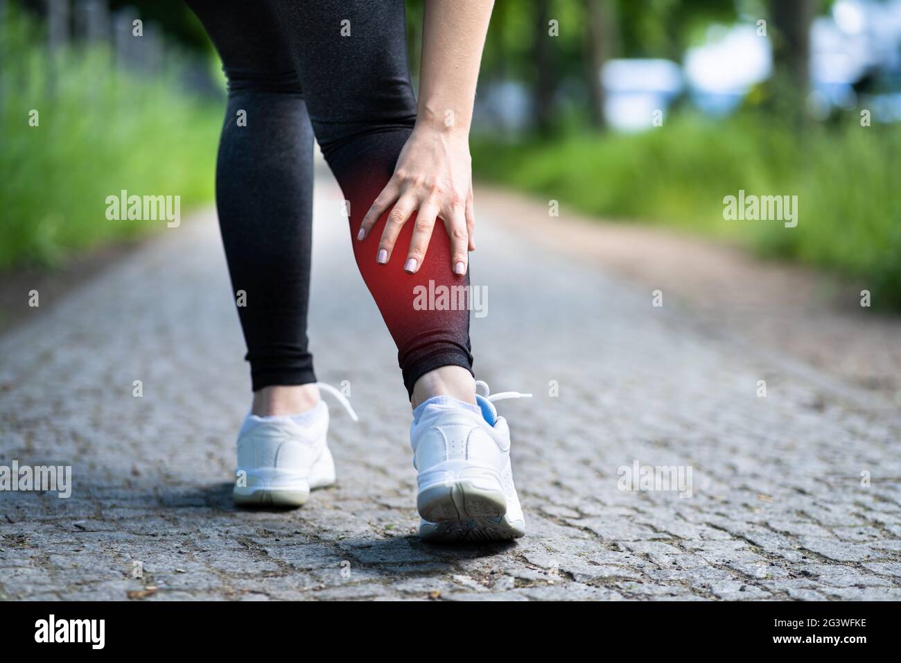 Calf cramp hires stock photography and images Alamy