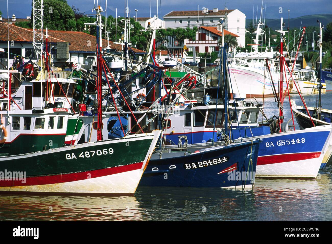 Page 3 Tunas High Resolution Stock Photography And Images Alamy