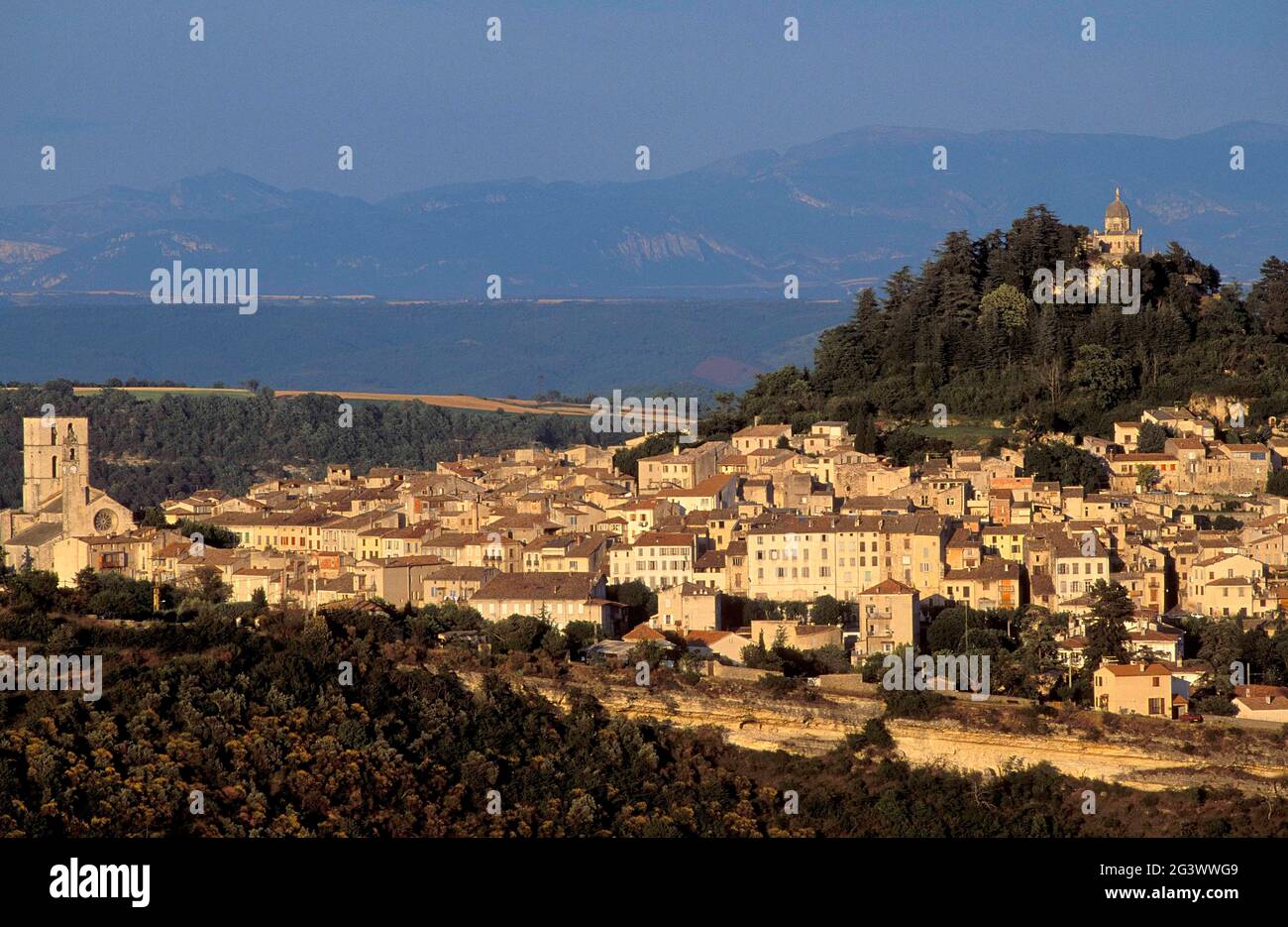 Pays de giono hi-res stock photography and images - Alamy