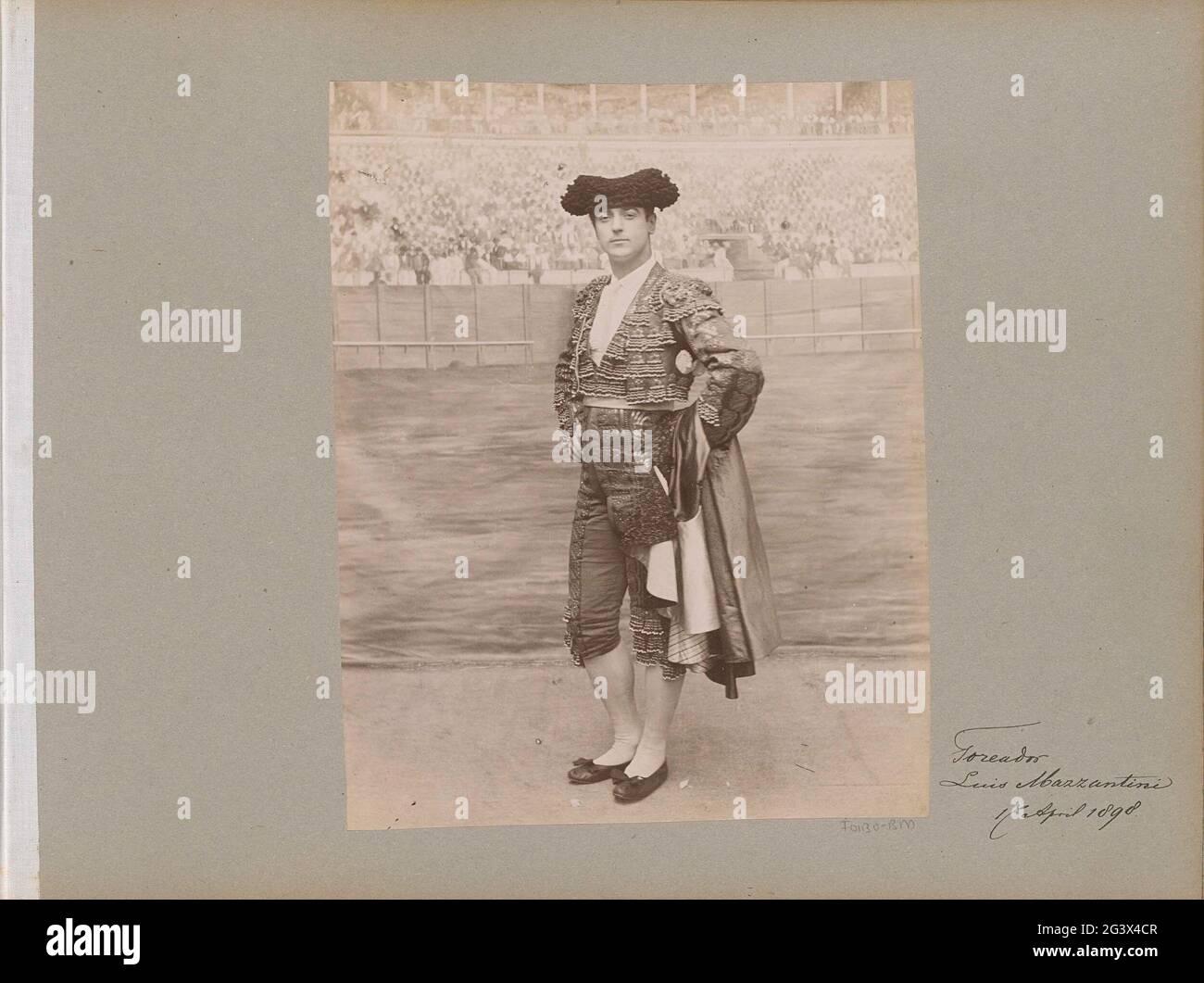 Portrait of Torero Luis Mazzantini Eguía, with arena as a study claim. Part  of travel album with pictures of sights in France, Spain, Italy, Germany,  Switzerland and Austria Stock Photo - Alamy