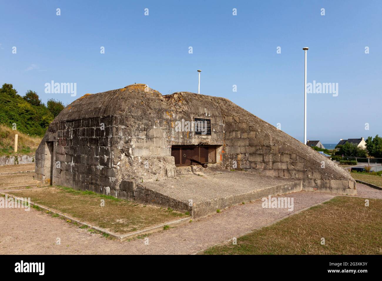 Saint Laurent sur Mer (Normandy, north western France): Omaha Beach German Bunker WN65 captured by US soldiers at 10:30am on June 6, 1944. (Not availa Stock Photo