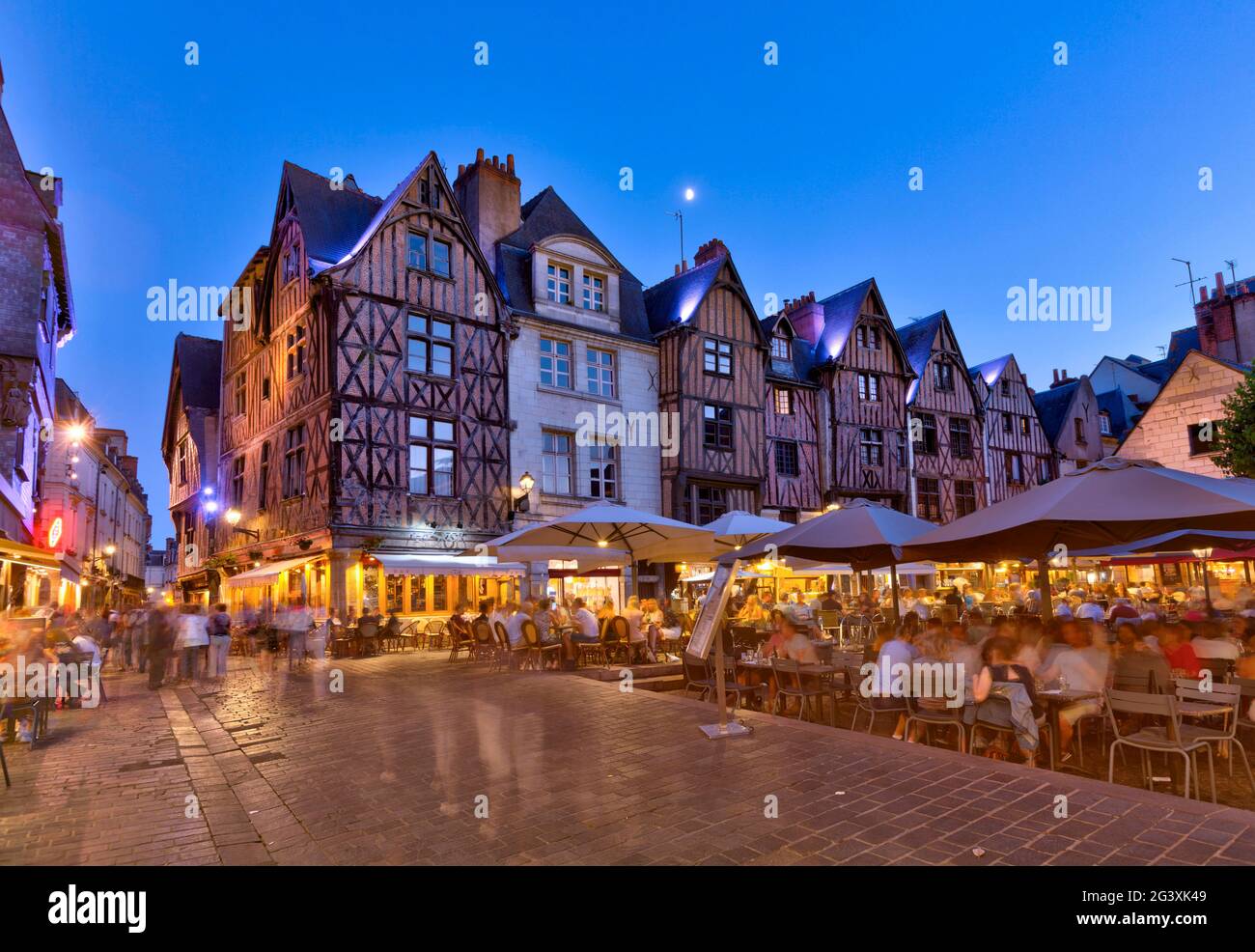 Tours (central western France): 'place Plumereau' square in the Old Town of Tours, in the heart of the historic centre. There are several half timbere Stock Photo