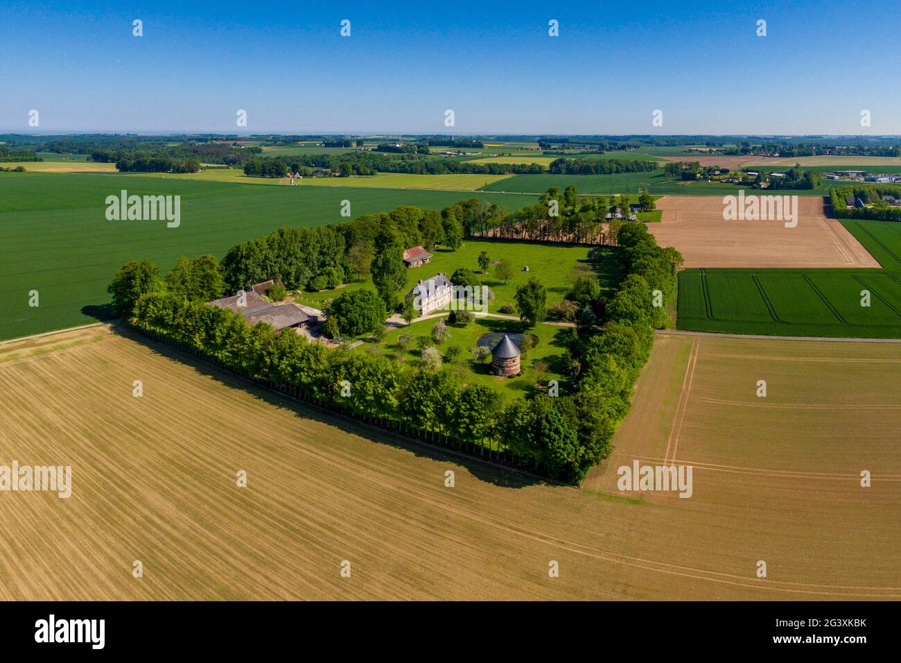 Cour masure hi-res stock photography and images - Alamy