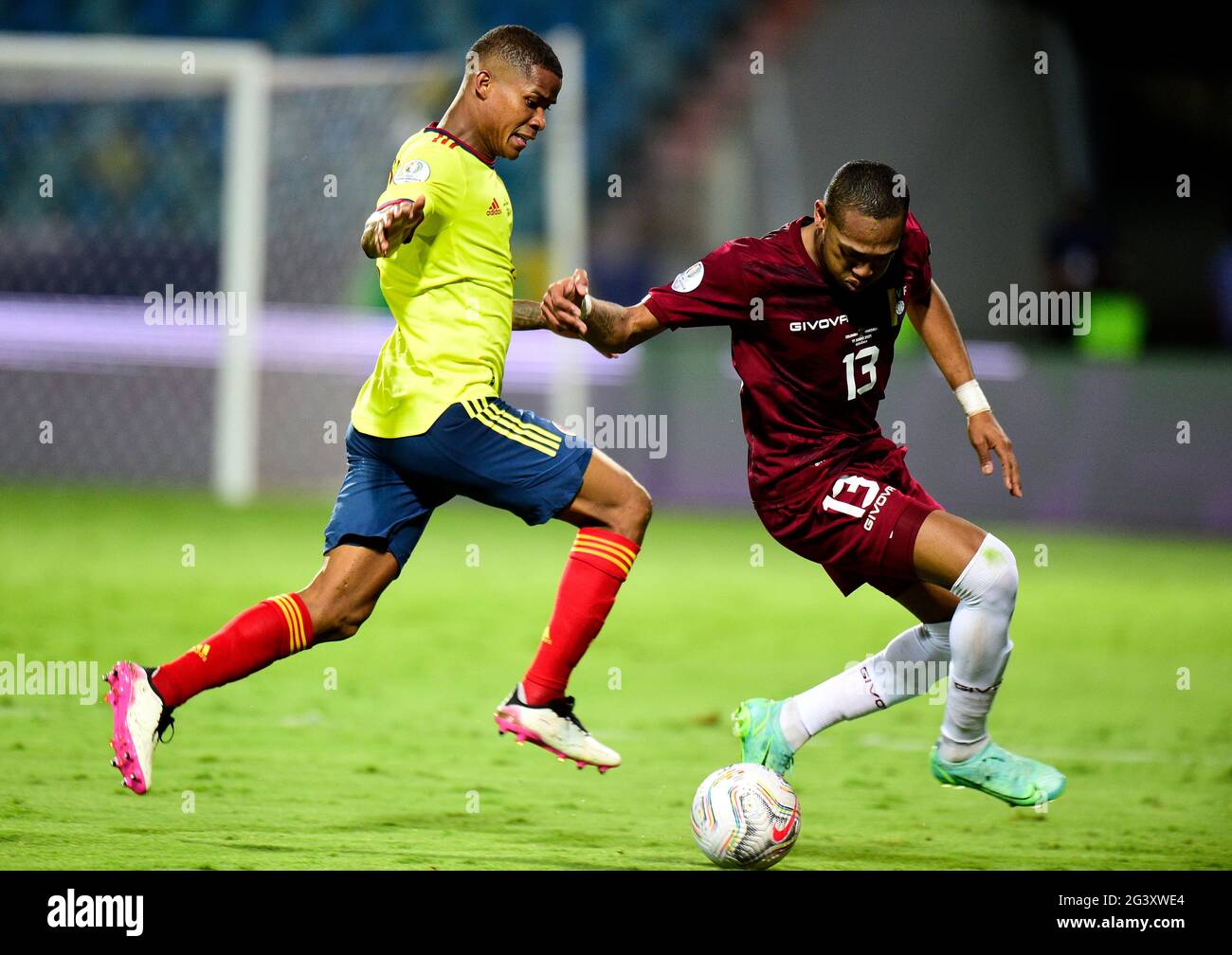 Goiania Brazil June 17 Jose Martinez Of Venezuela Competes For The Ball With Wilmar Barrios Of Colombia During The Match Between Colombia And Venezuela As Part Of Conmebol Copa America Brazil