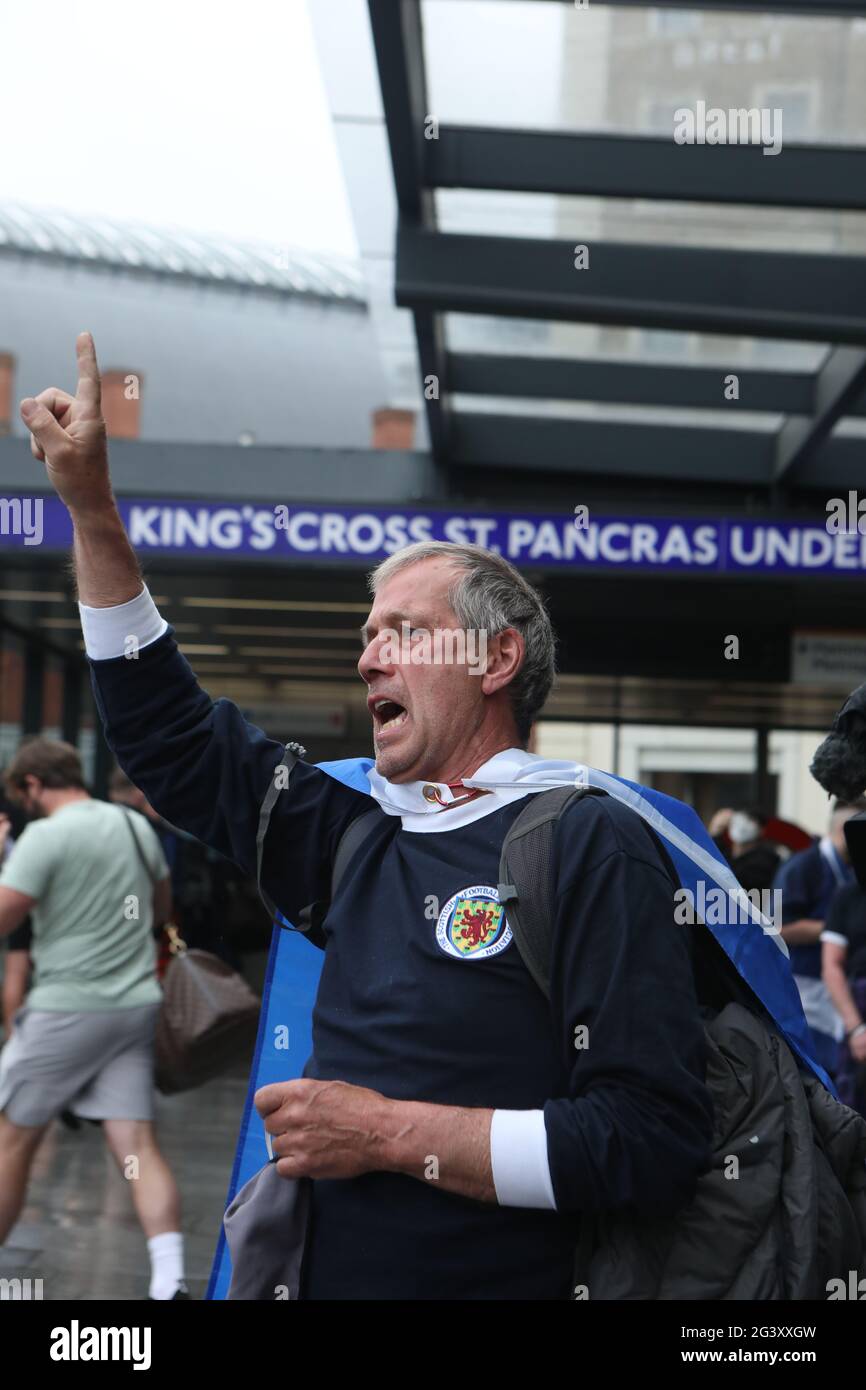 A Scotland fan arriving at King's Cross station in London ahead of the UEFA Euro 2020 Group D match between England and Scotland at Wembley Stadium. Picture date: Friday June 18, 2021. Stock Photo