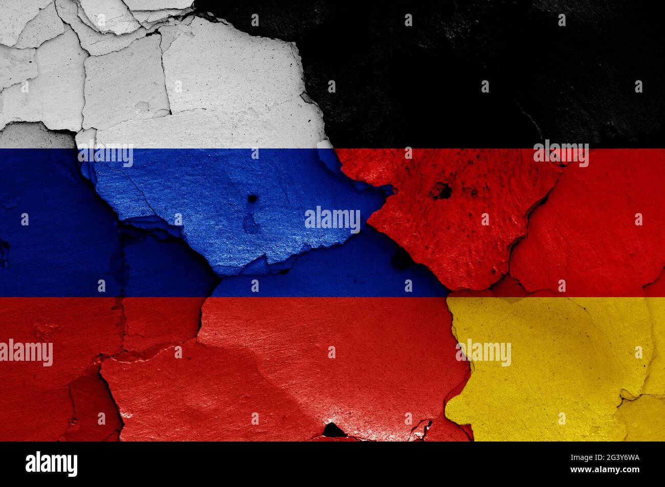 Flags of Russia and Germany painted on cracked wall Stock Photo - Alamy