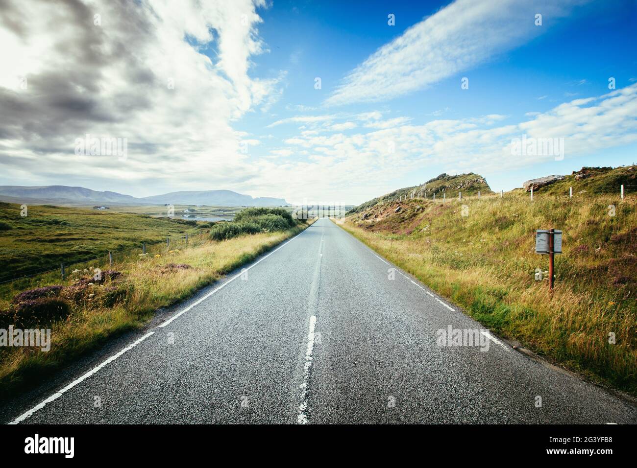 Summer road trip scotland hi-res stock photography and images - Alamy