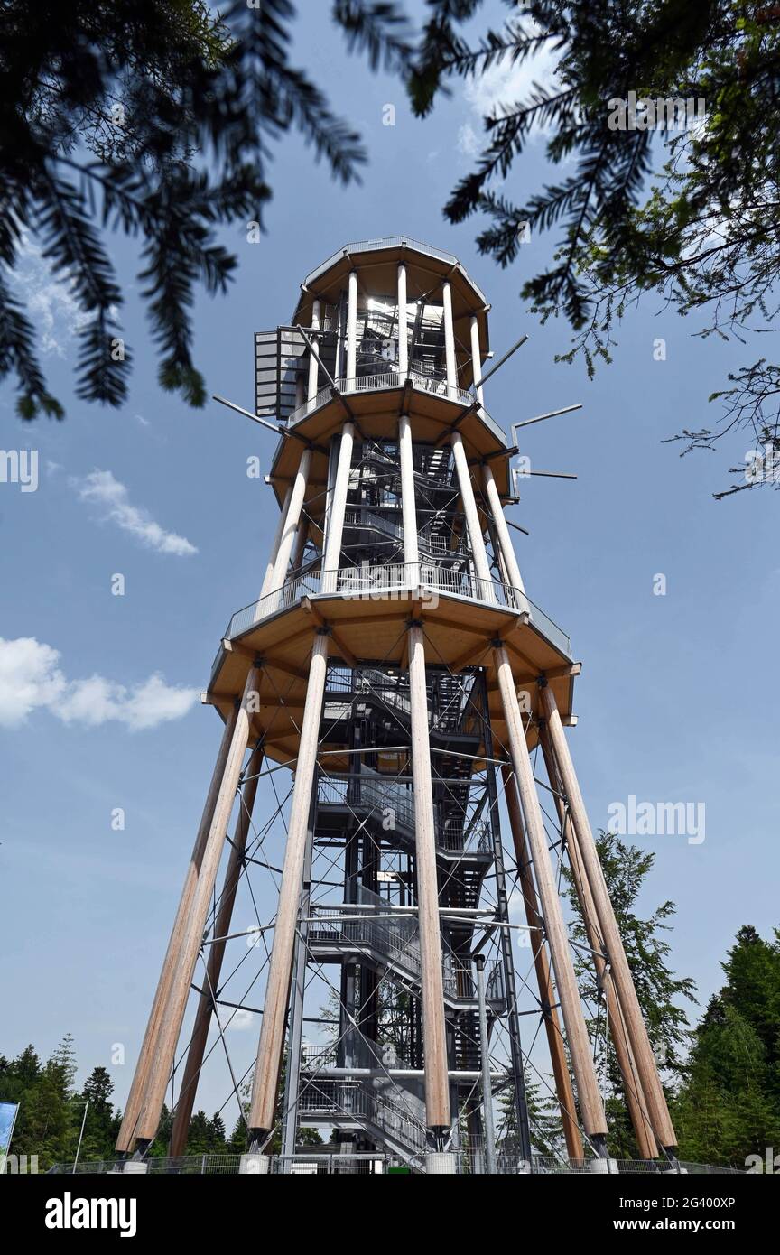 Baden-Wuerttemberg, Germany. June 18 2021: Exterior view of the Himmelsglück observation tower. After just over a year of construction, the new tourist highlight of the community was opened. Photo: Uli Deck/dpa Credit: dpa picture alliance/Alamy Live News Stock Photo