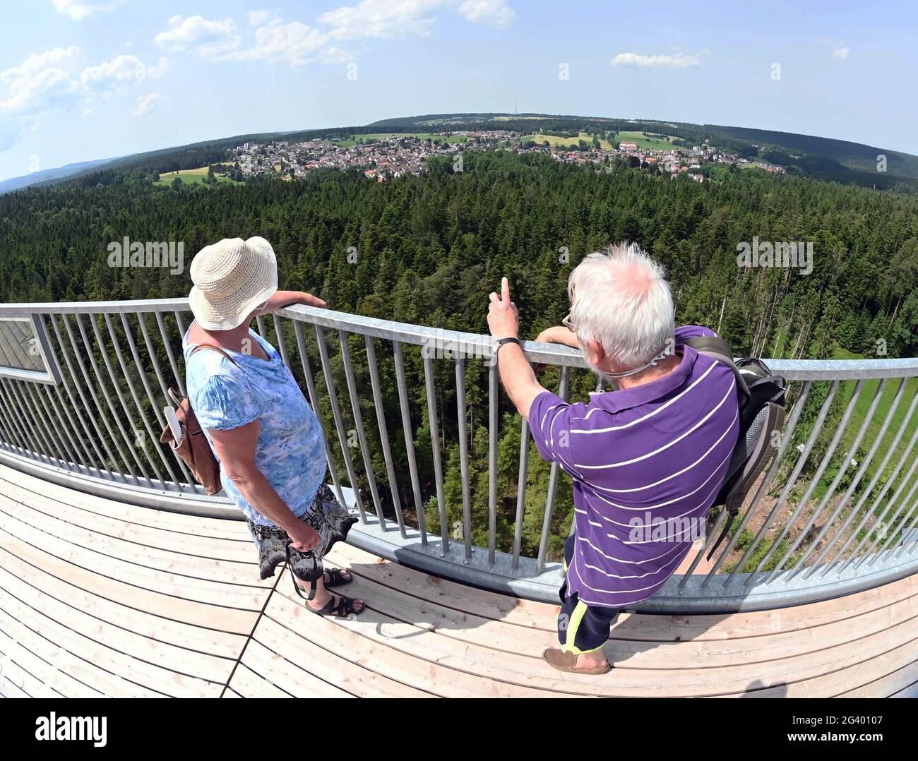 Baden-Wuerttemberg, Germany. June 18 2021: Visitors to the Himmelsglück observation tower linger on the top platform. After just over a year of construction, the new tourist highlight of the community was opened. Photo: Uli Deck/dpa Credit: dpa picture alliance/Alamy Live News Stock Photo