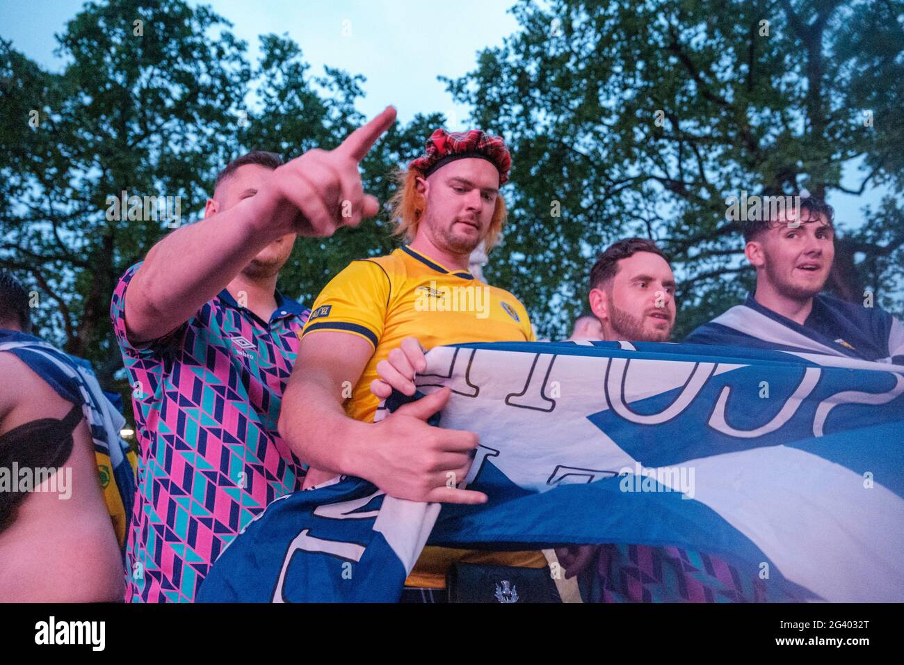 Scottish Fans & The Tartan Army came down to London to support their ...
