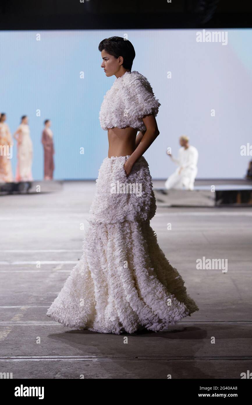 Astrid Holler walks the runway during the Ginger & Smart show during the  Afterpay Australian Fashion Week Resort 2022 Collections at Carriageworks  on Stock Photo - Alamy