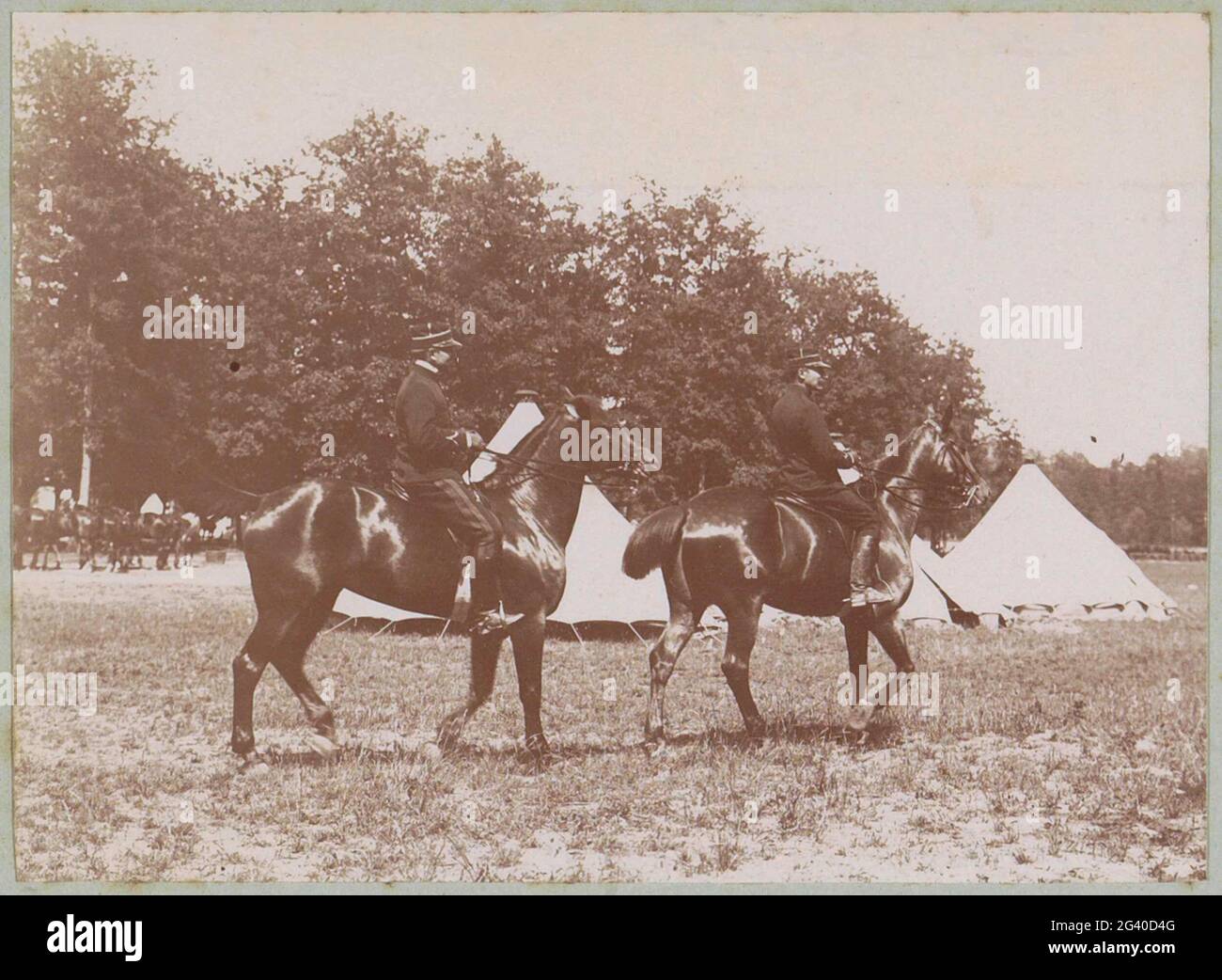 First vehicle from army hi-res stock photography and images - Alamy