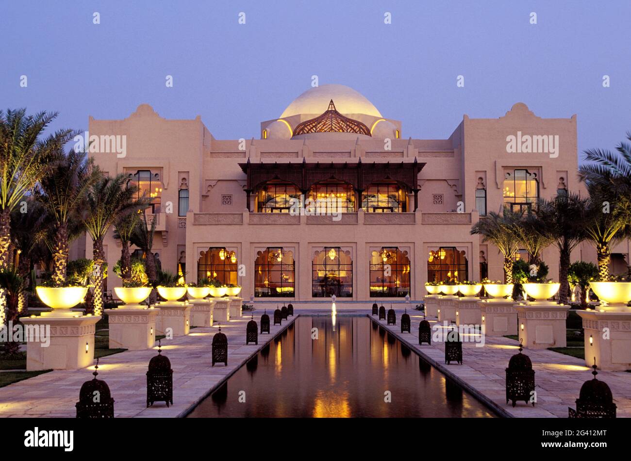 EMIRATES (UNITED ARAB EMIRATES) DUBAI. LUXURY LOBBY OF THE ROYAL MIRAGE HOTEL Stock Photo